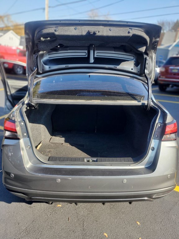 2021 Nissan Versa Image 23