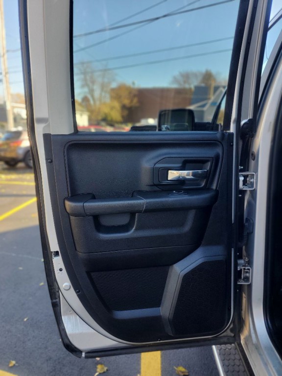 2013 RAM 1500 Image 8