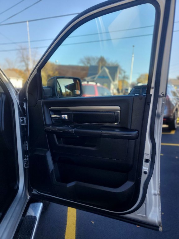 2013 RAM 1500 Image 12