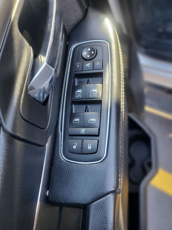 2013 RAM 1500 Image 13