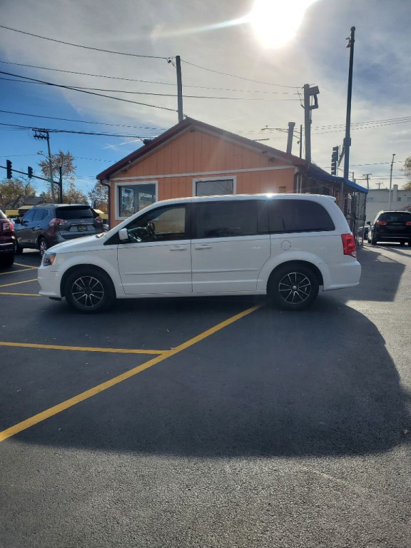 2017 Dodge Grand Caravan Image 1