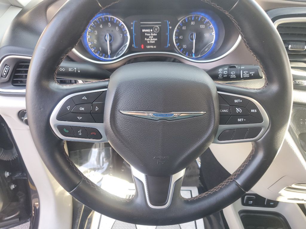 2017 Chrysler Pacifica Image 14