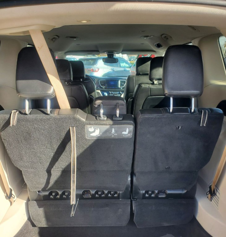 2017 Chrysler Pacifica Image 21