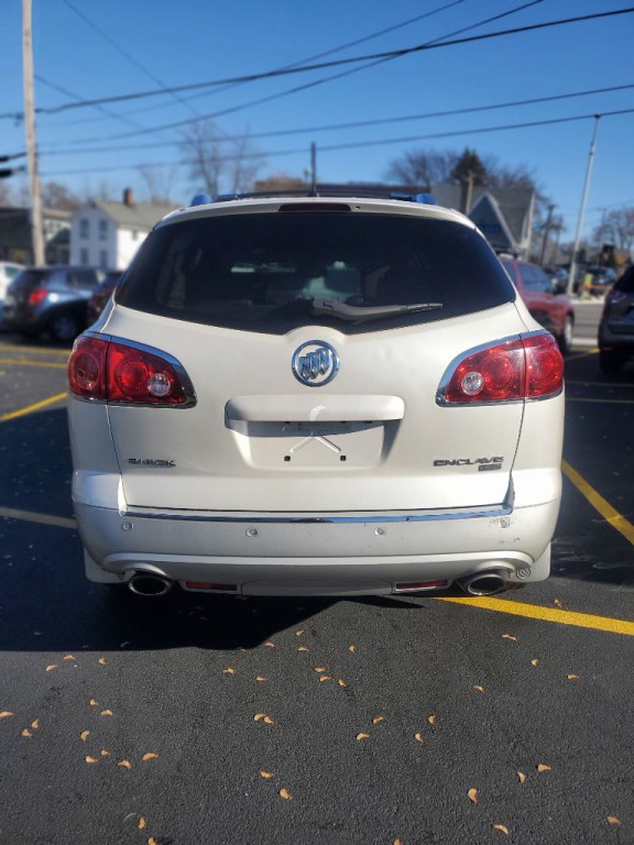 2010 Buick Enclave Image 4