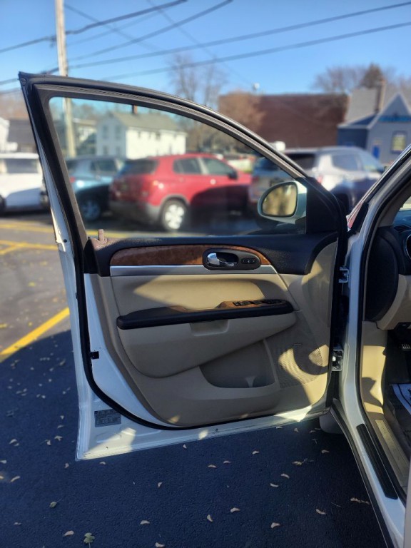 2010 Buick Enclave Image 6