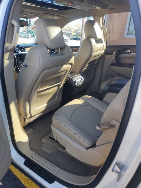 2010 Buick Enclave Image 7