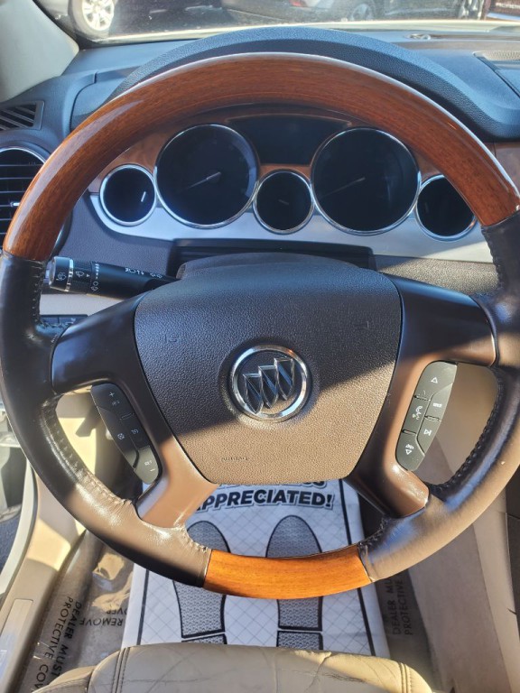 2010 Buick Enclave Image 17