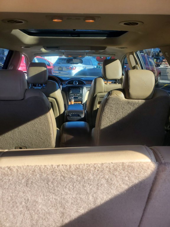 2010 Buick Enclave Image 23