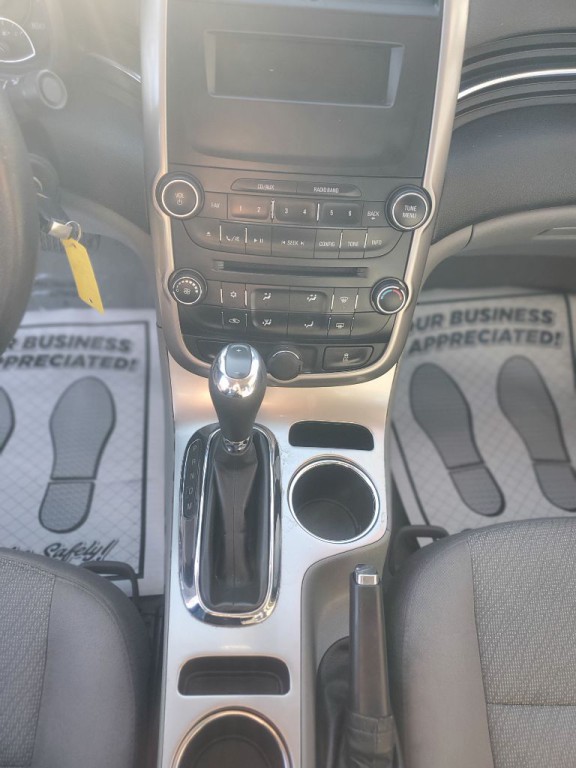 2013 Chevrolet Malibu Image 16