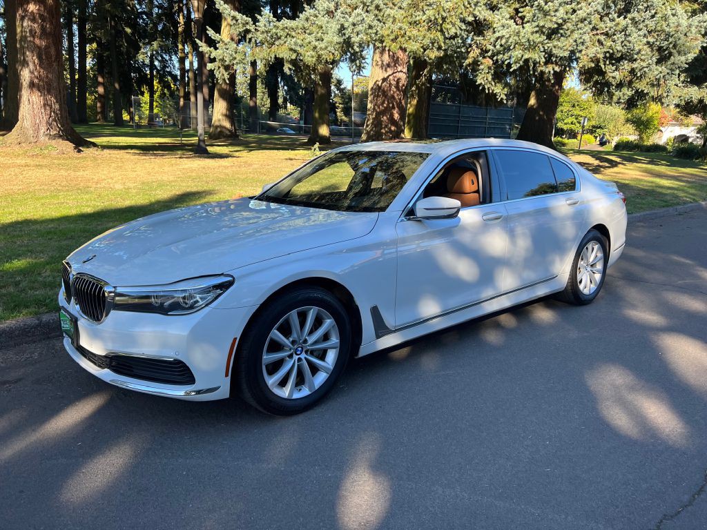 2019 BMW 7 Series Image 1