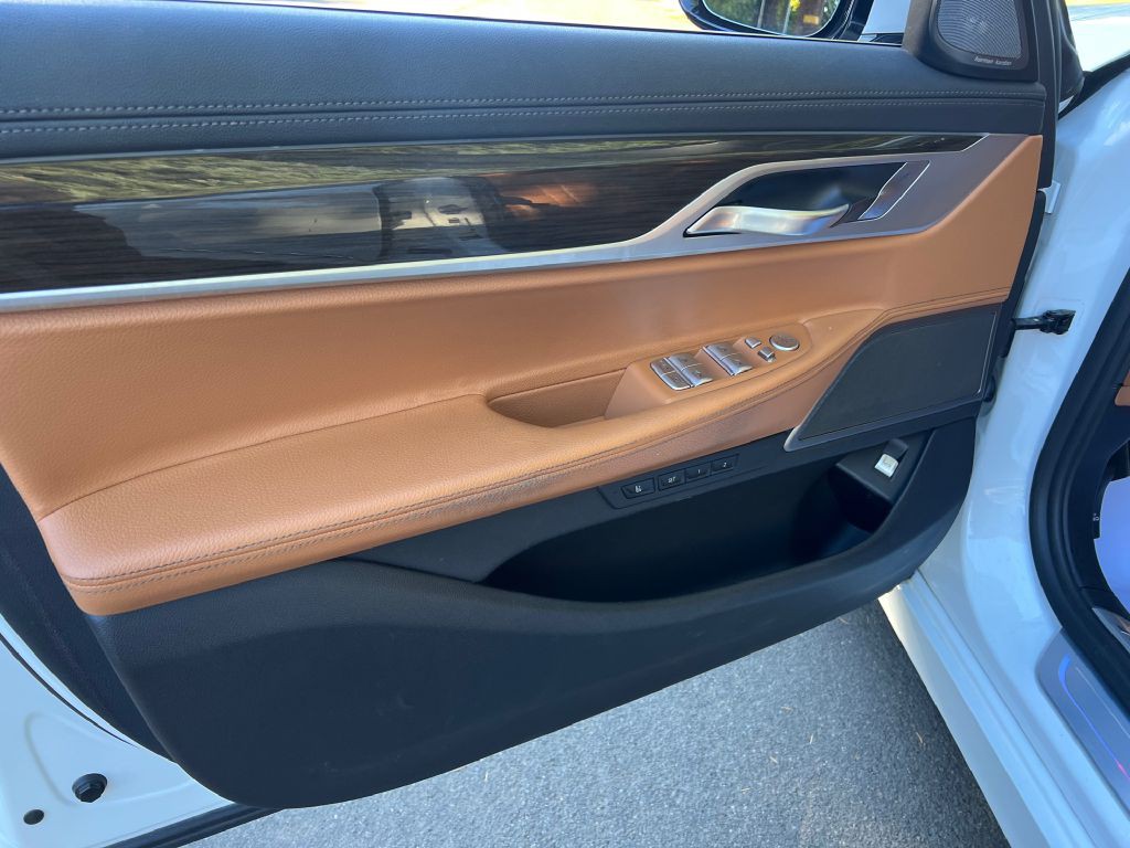 2019 BMW 7 Series Image 14