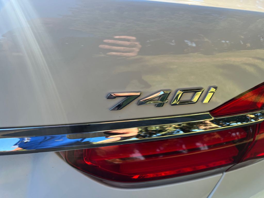 2019 BMW 7 Series Image 16