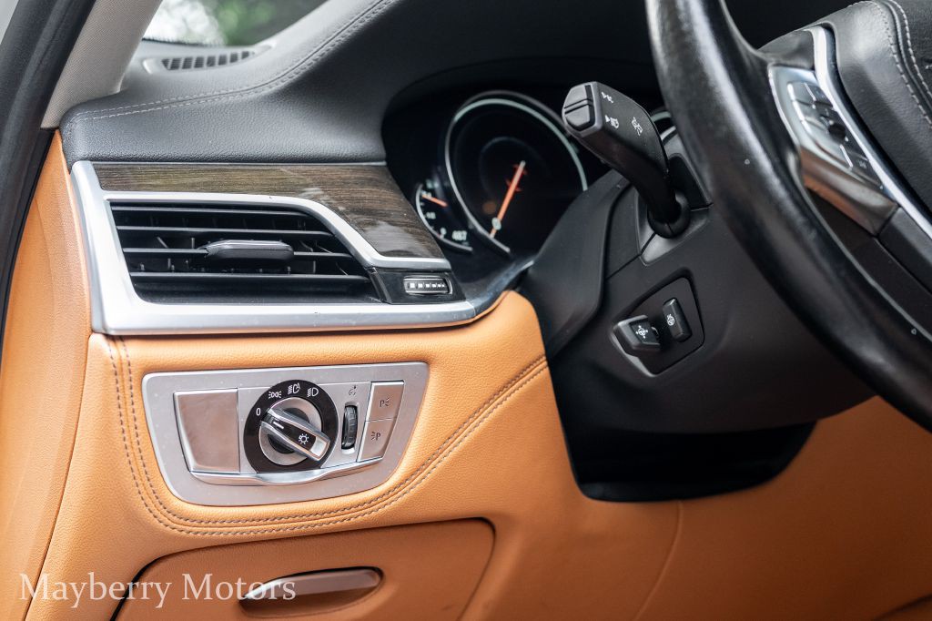 2019 BMW 7 Series Image 11