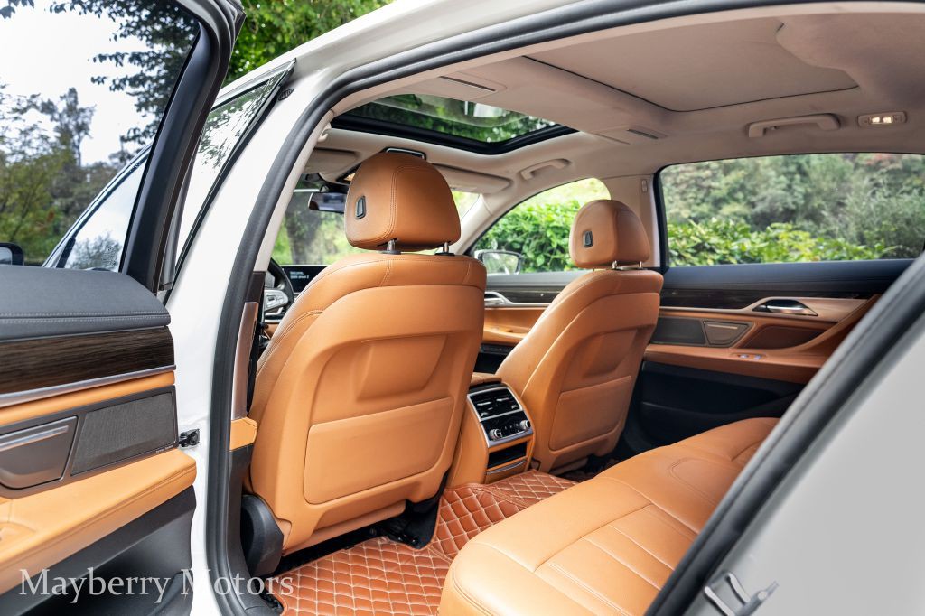 2019 BMW 7 Series Image 16