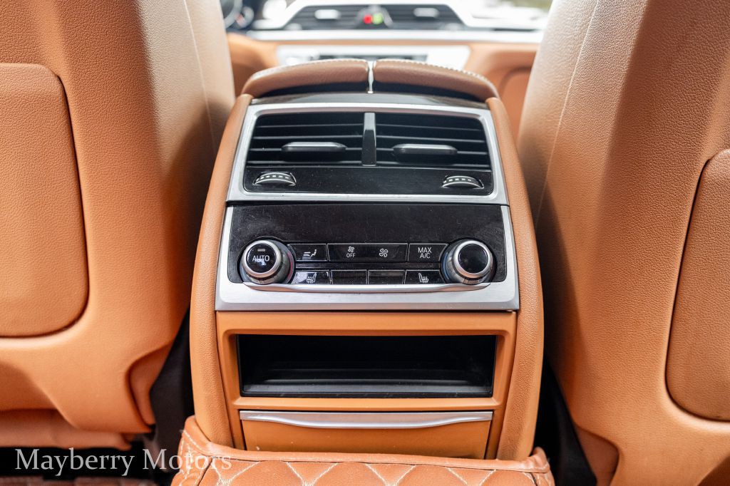 2019 BMW 7 Series Image 17