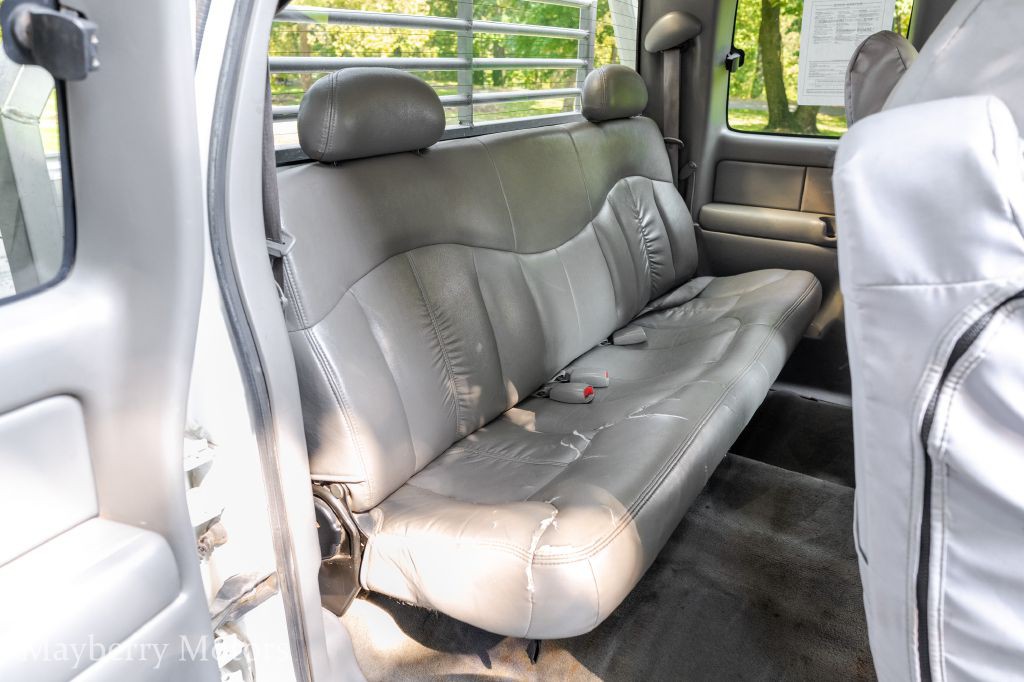 2000 Chevrolet Silverado 1500 Image 19