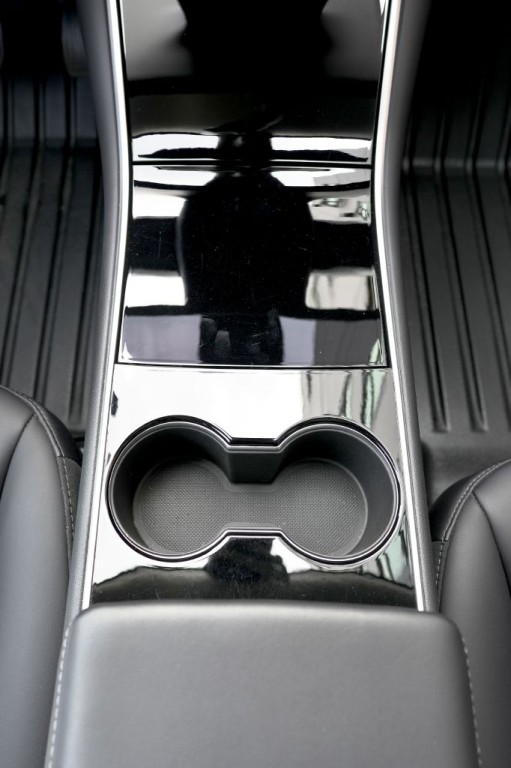 2020 Tesla Model Y Image 8