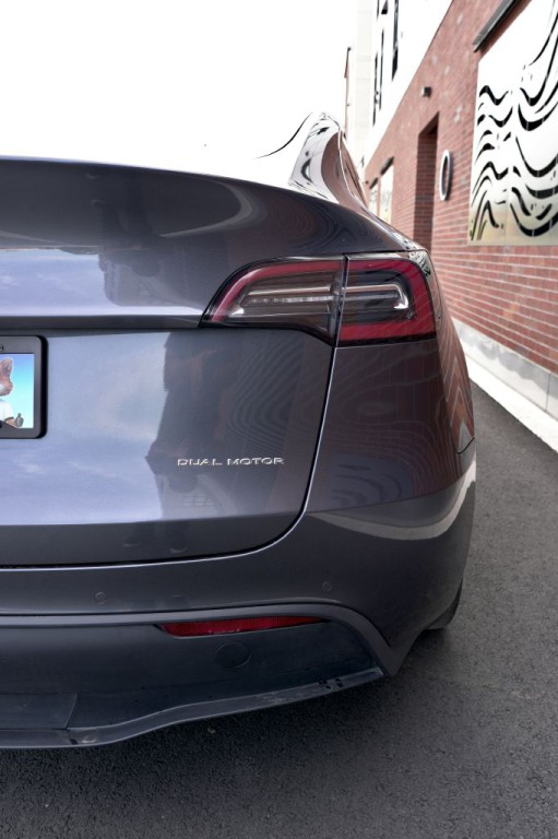 2020 Tesla Model Y Image 16