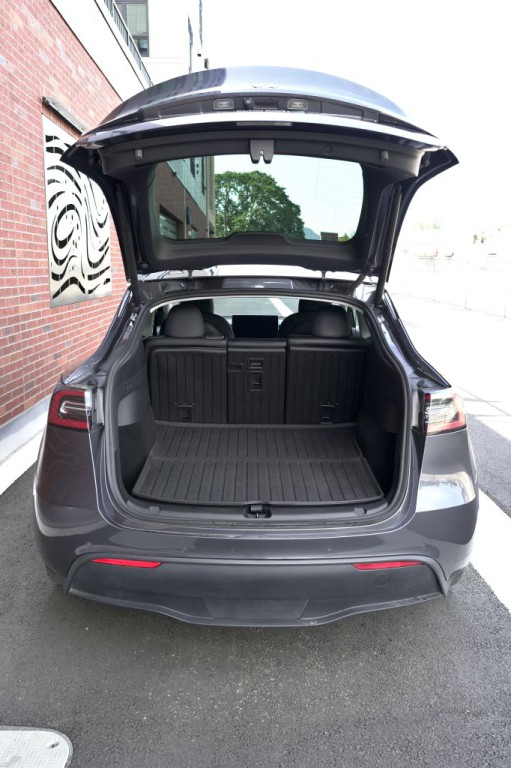 2020 Tesla Model Y Image 25