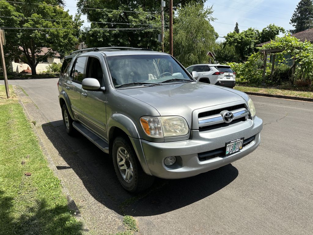 2005 Toyota Sequoia Image 3
