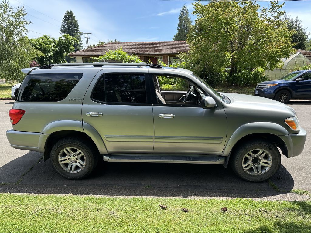 2005 Toyota Sequoia Image 6