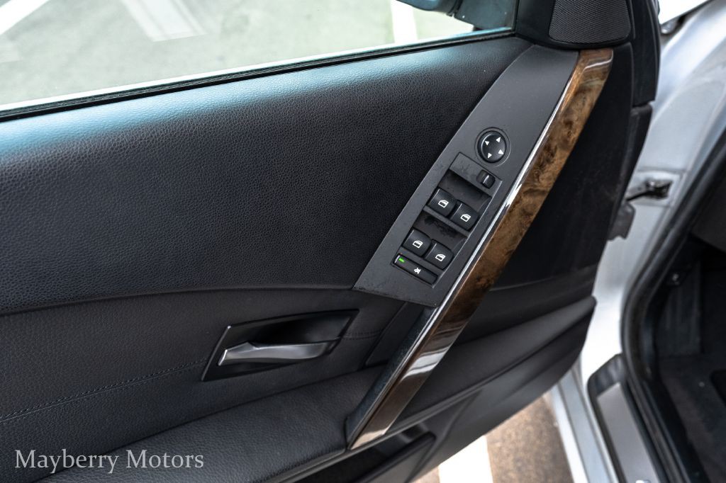 2006 BMW 5 Series Image 9