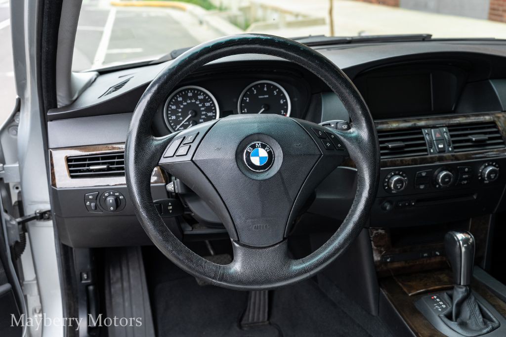 2006 BMW 5 Series Image 22
