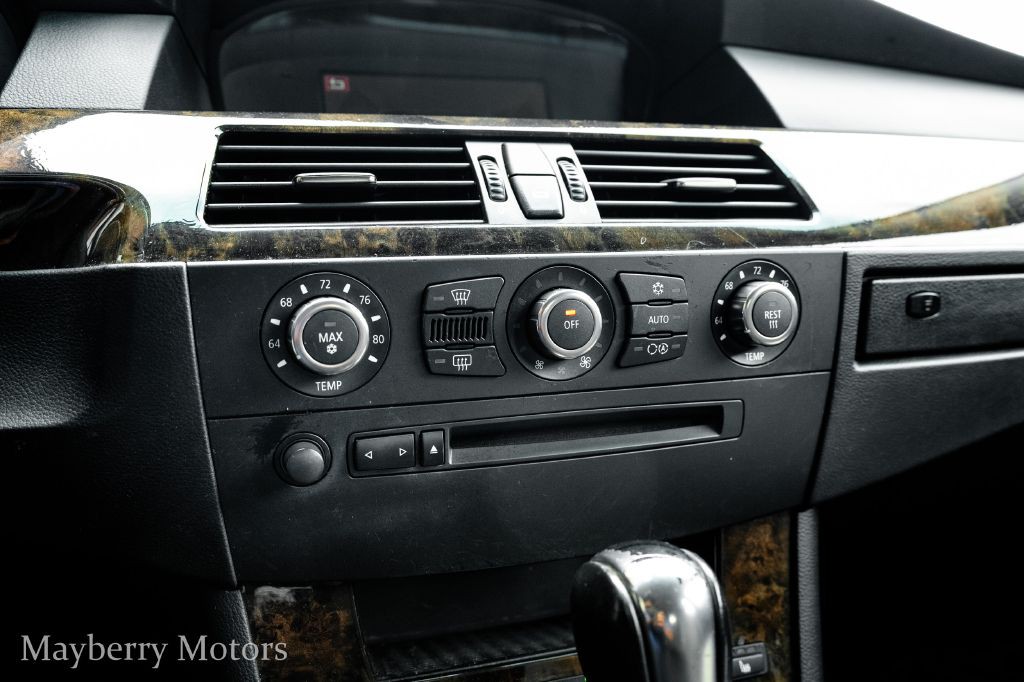 2006 BMW 5 Series Image 25
