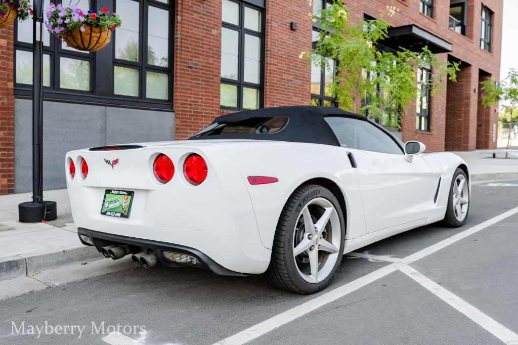 2012 Chevrolet Corvette Image 2