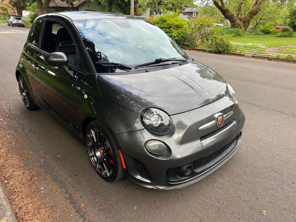 2014 FIAT 500 Image 4