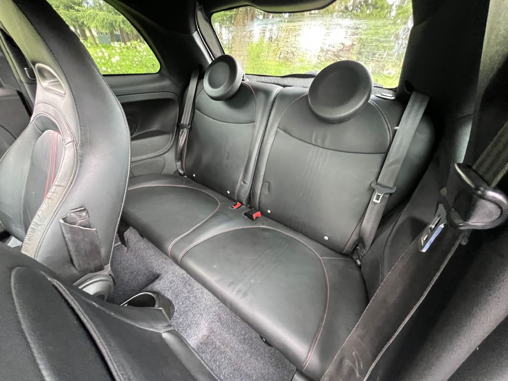 2014 FIAT 500 Image 16