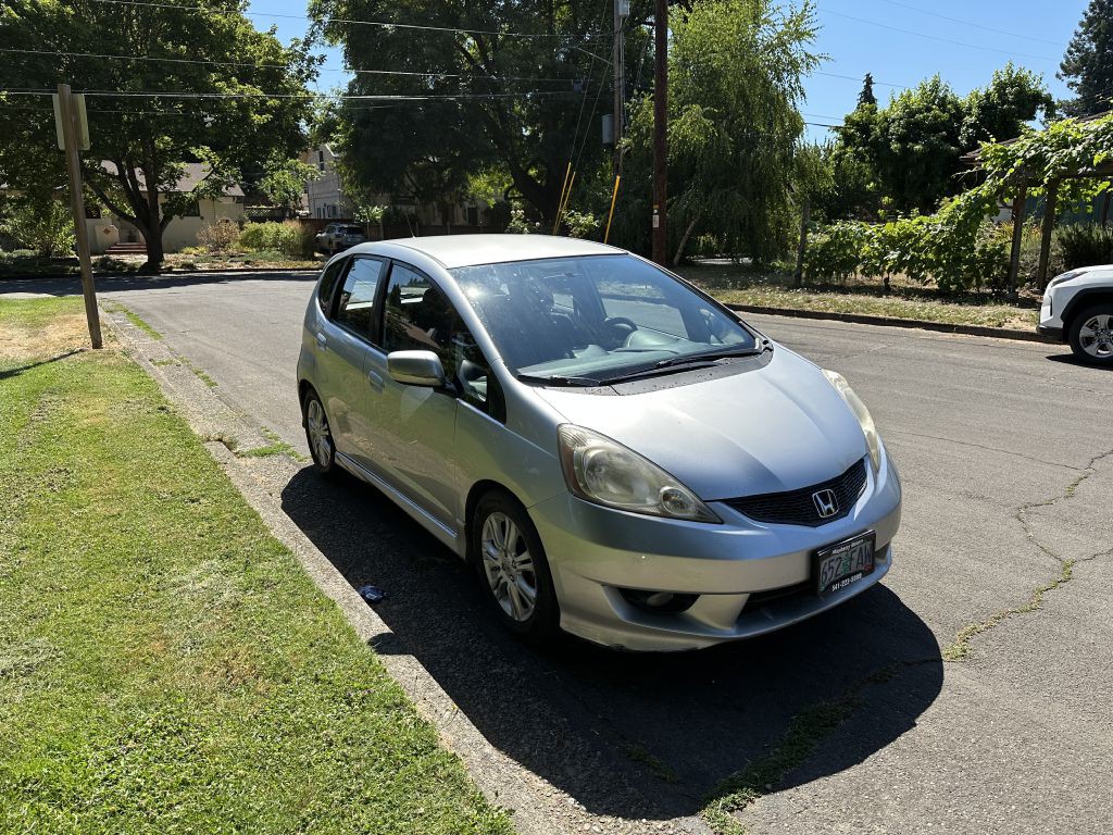 2011 Honda Fit Image 2