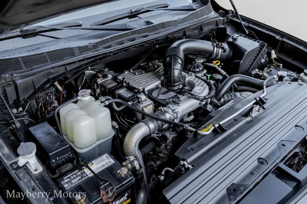 2017 Nissan Titan Image 3