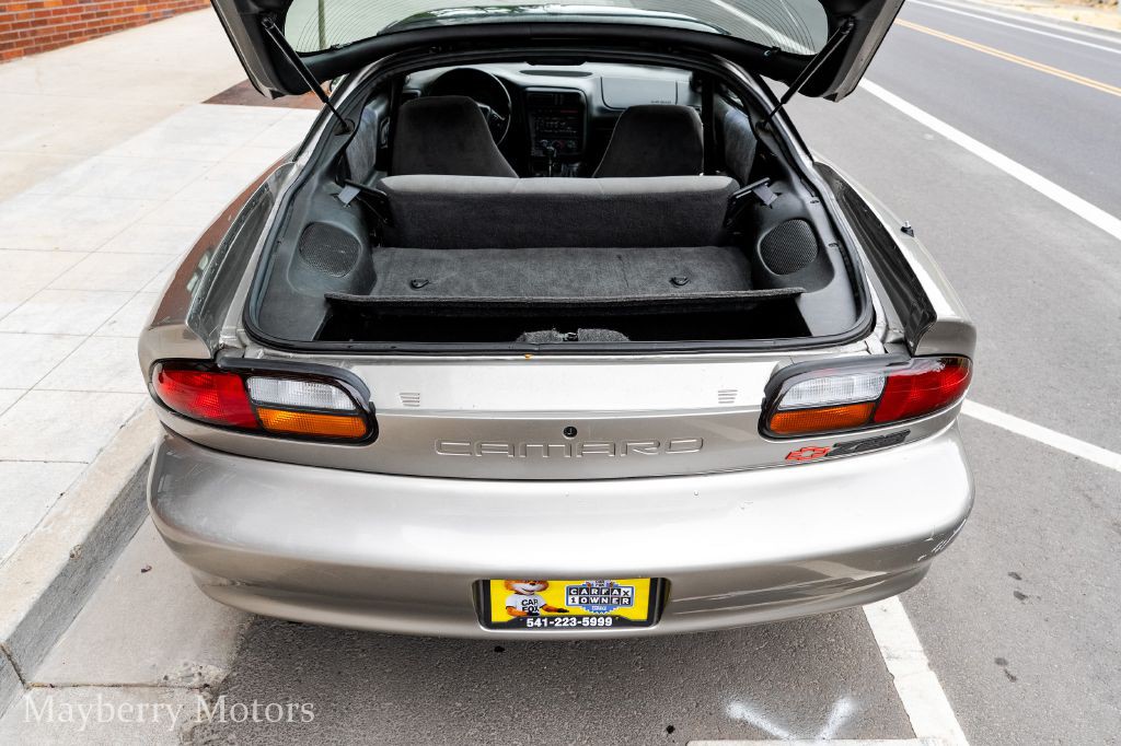 2001 Chevrolet Camaro Image 14