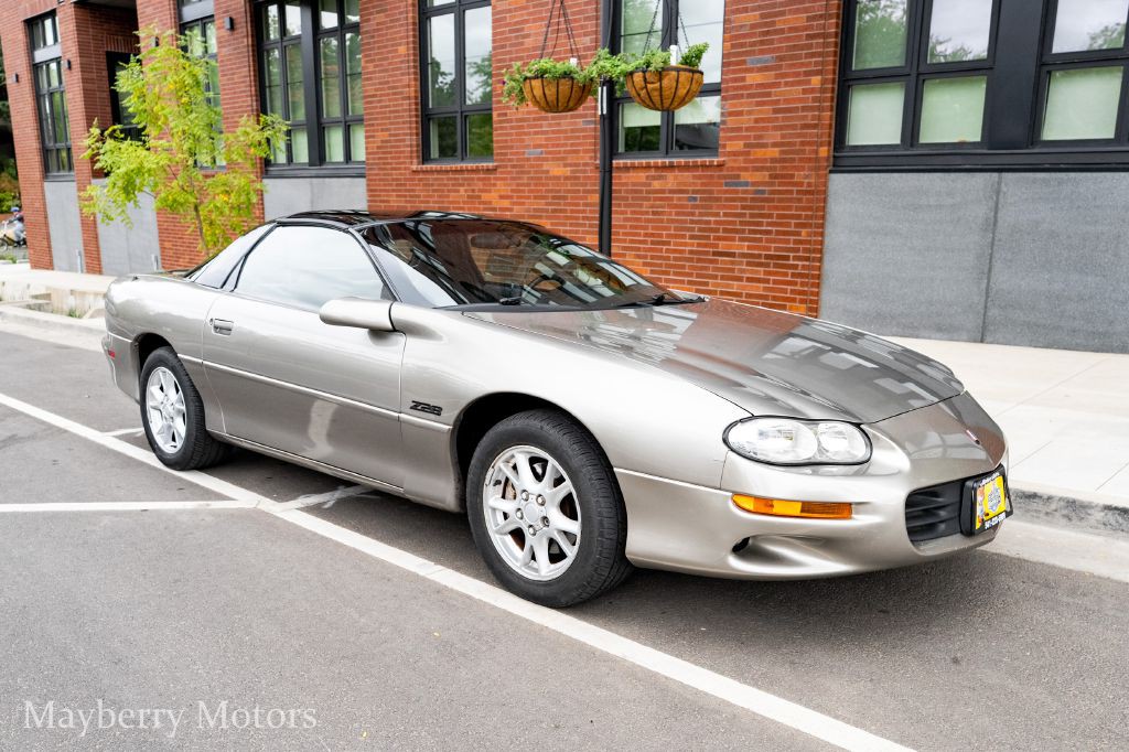 2001 Chevrolet Camaro Image 17
