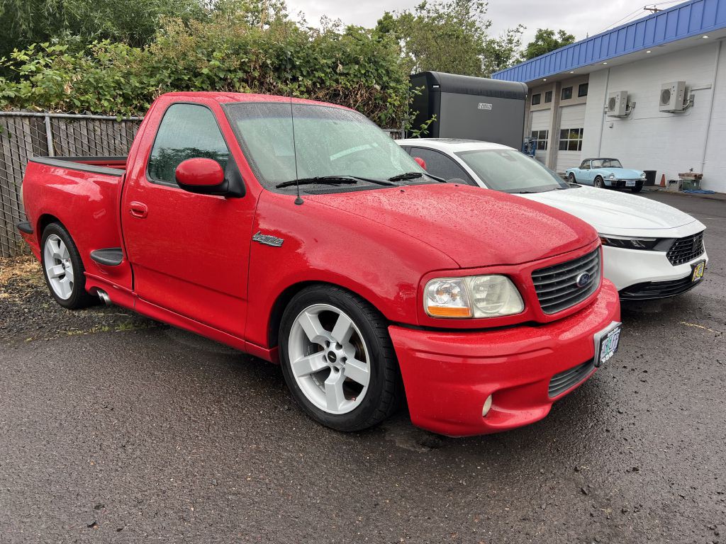 2002 Ford F-150 Image 1