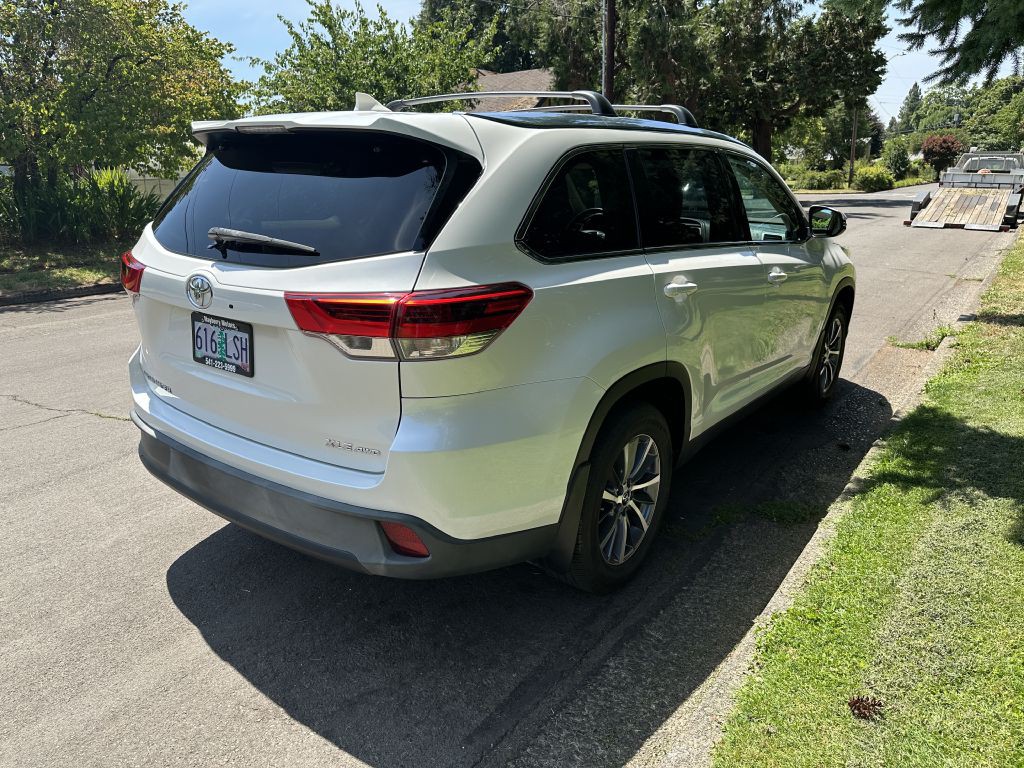 2019 Toyota Highlander Image 8