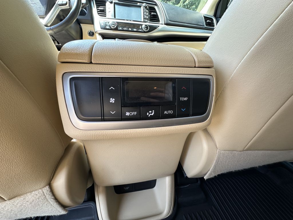 2019 Toyota Highlander Image 13