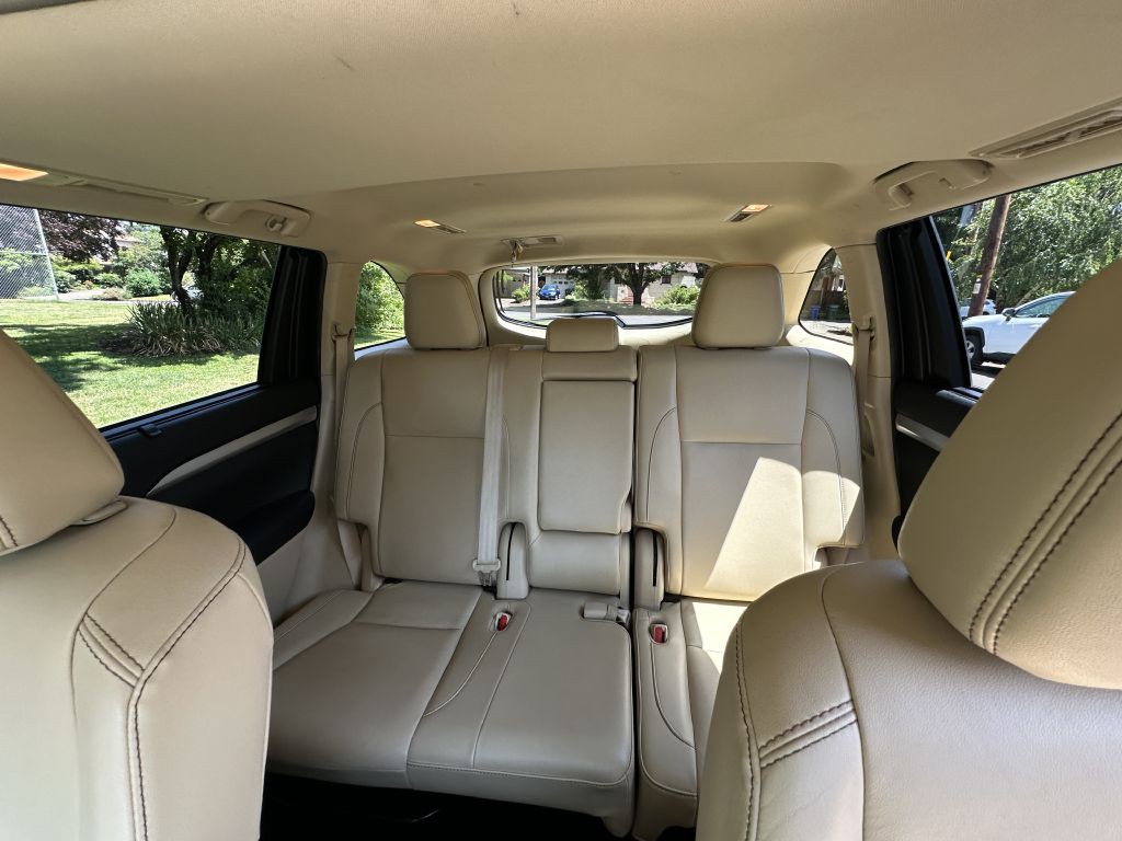 2019 Toyota Highlander Image 15