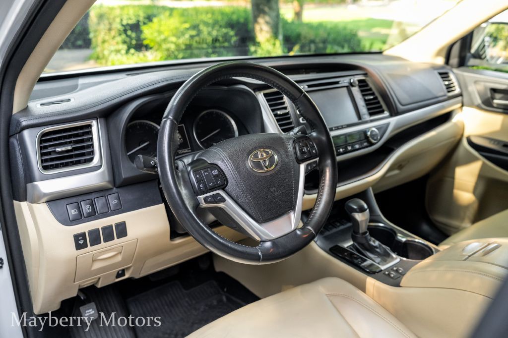 2019 Toyota Highlander Image 10