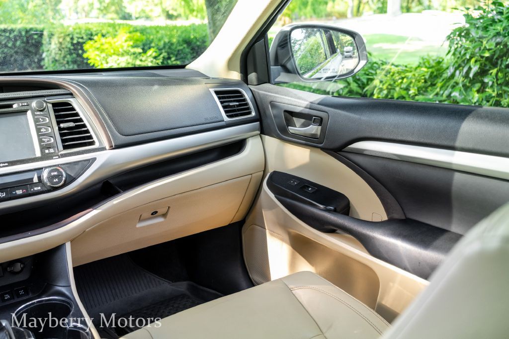 2019 Toyota Highlander Image 31