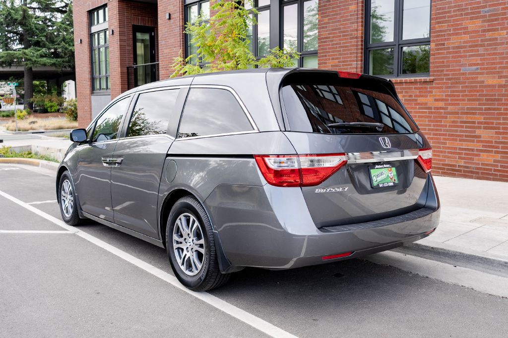 2012 Honda Odyssey Image 6