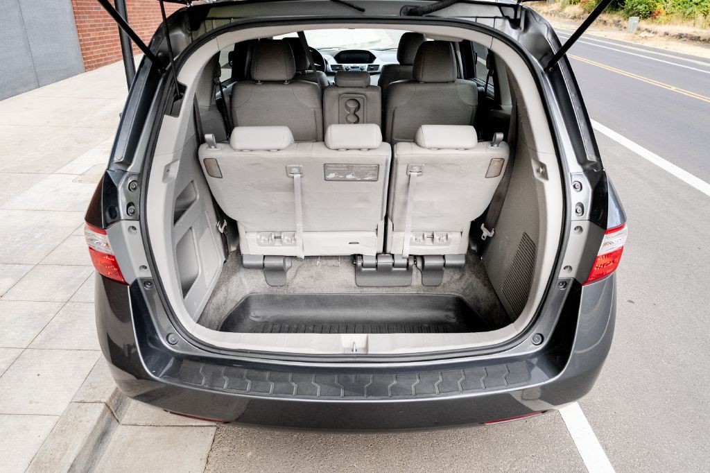 2012 Honda Odyssey Image 16