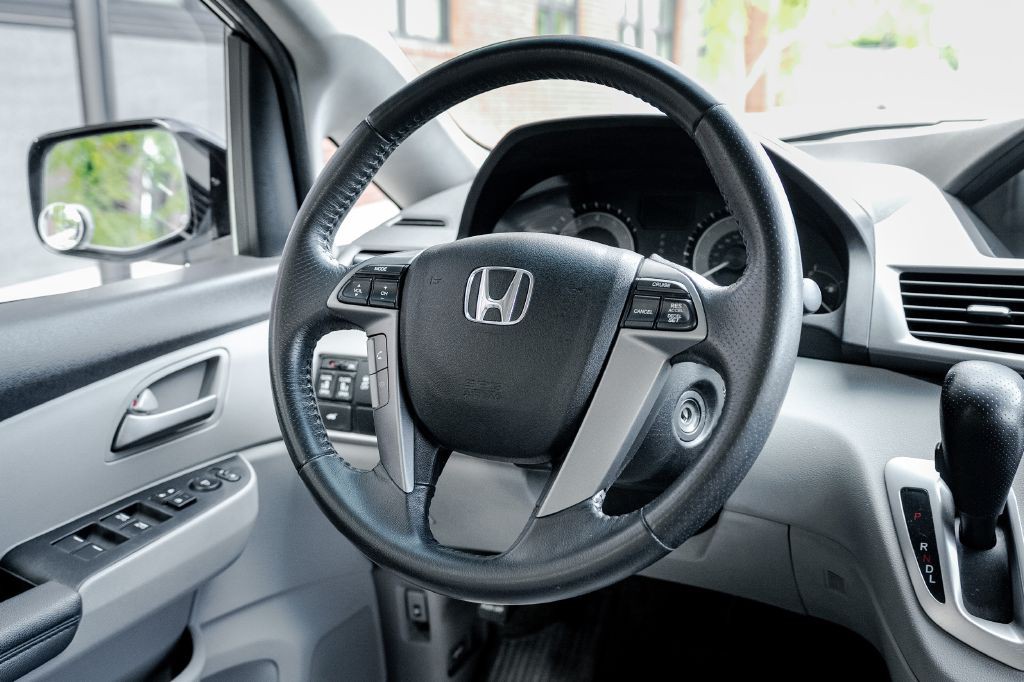 2012 Honda Odyssey Image 26