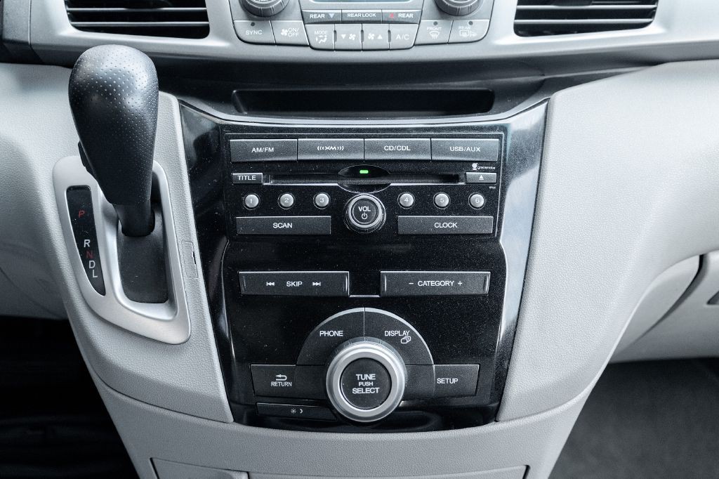 2012 Honda Odyssey Image 29