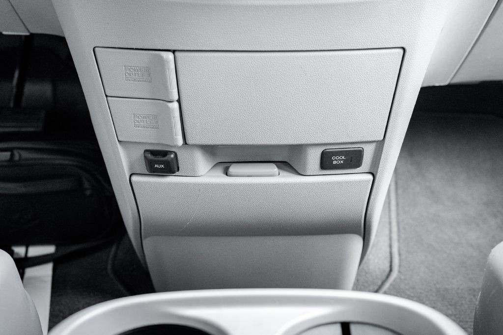 2012 Honda Odyssey Image 30