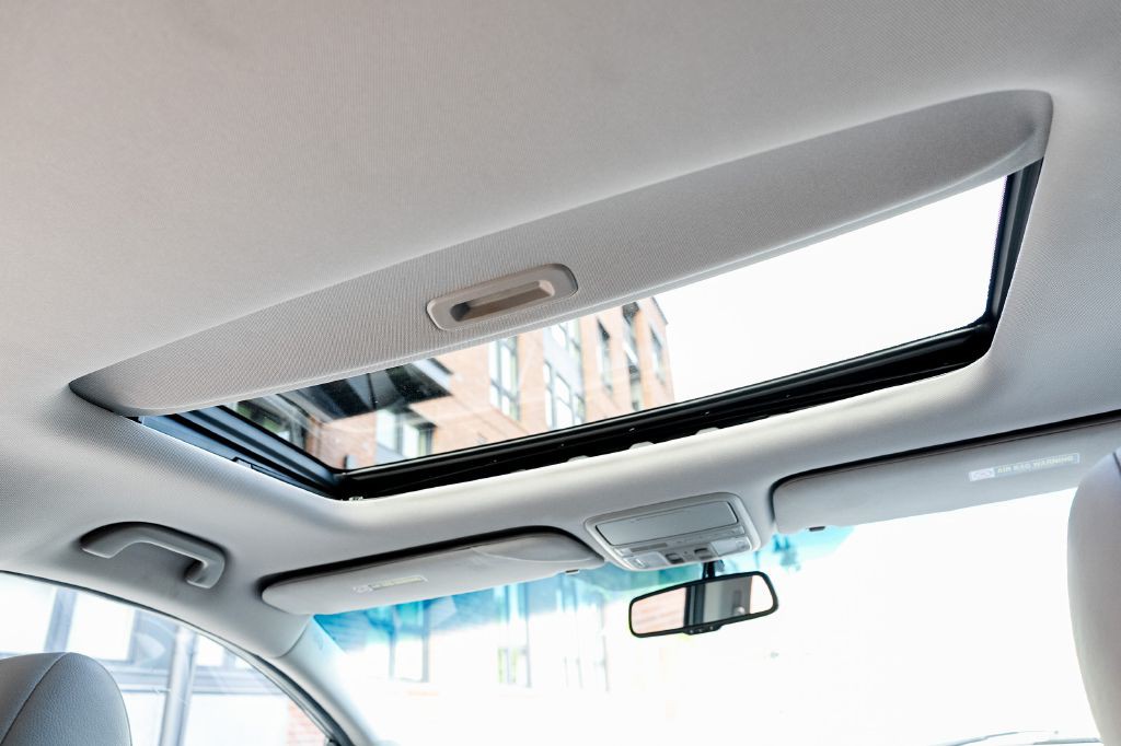 2012 Honda Odyssey Image 32