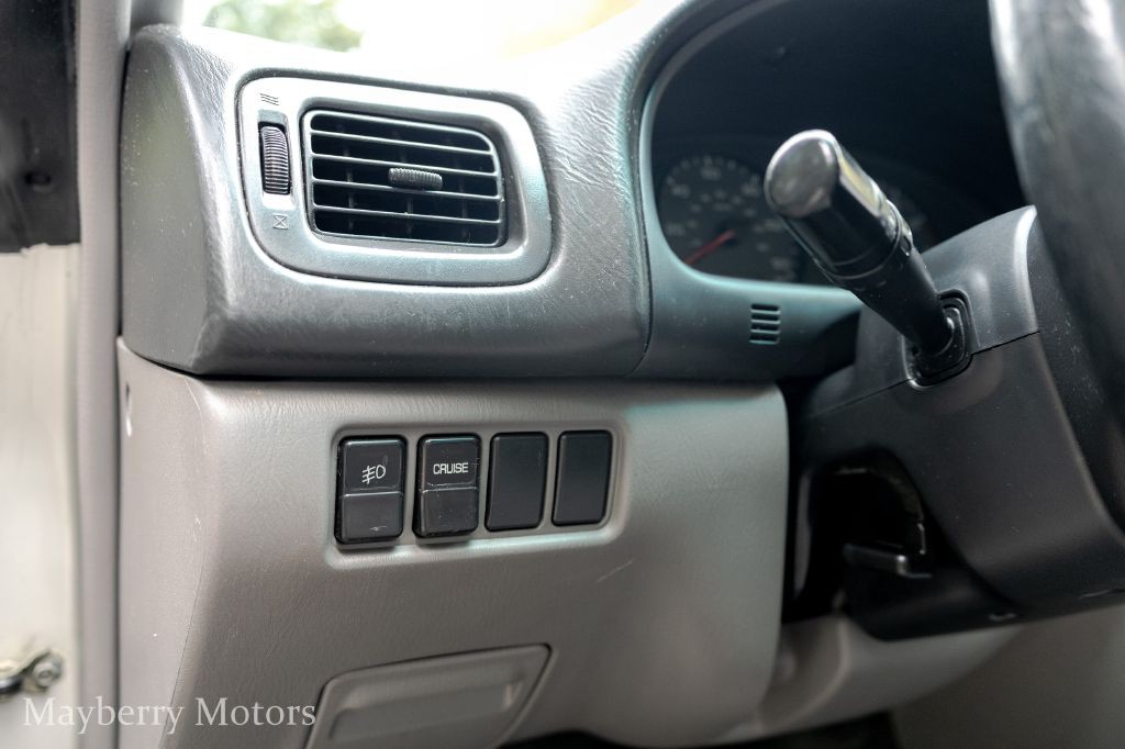 2001 Subaru Forester Image 9