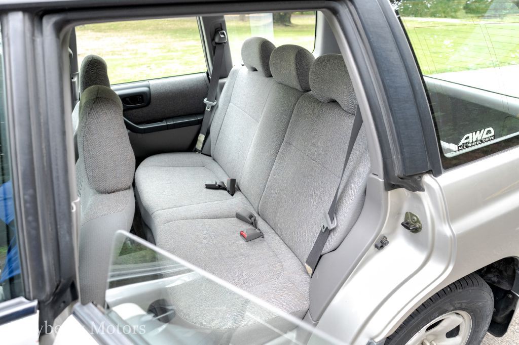 2001 Subaru Forester Image 13