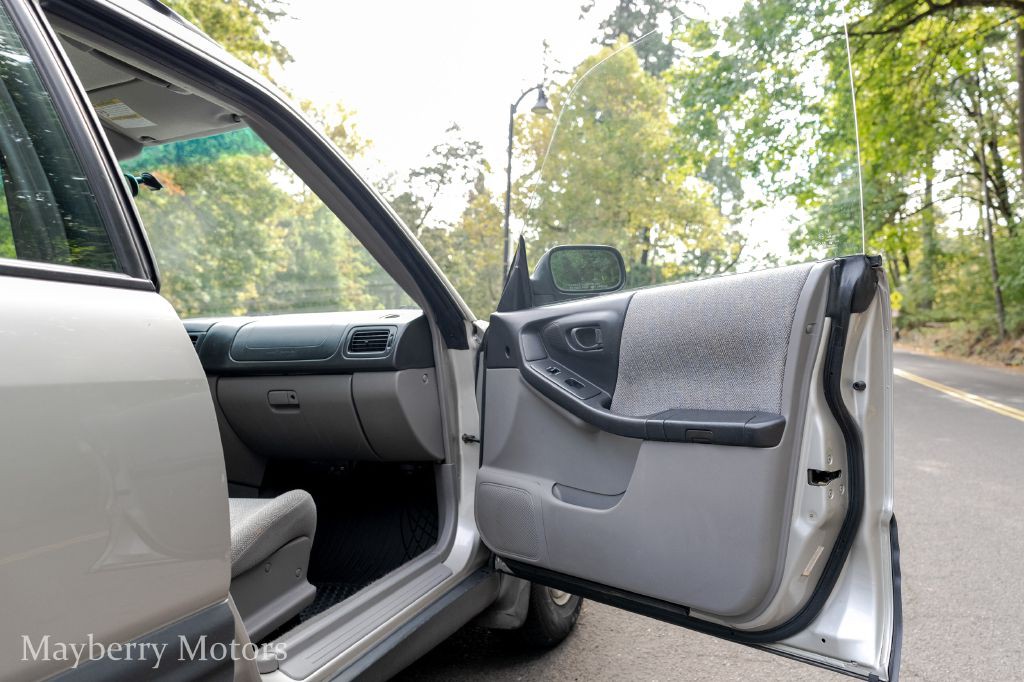2001 Subaru Forester Image 20